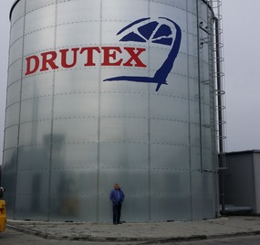 DRUTEX<br><small>Fabryka okien</small>